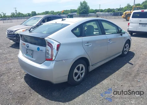 2013 Toyota Prius Three z USA, uszkodzony, nr VIN JTDKN3DU2D5602562